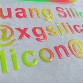 Impression en silicone sur tissu